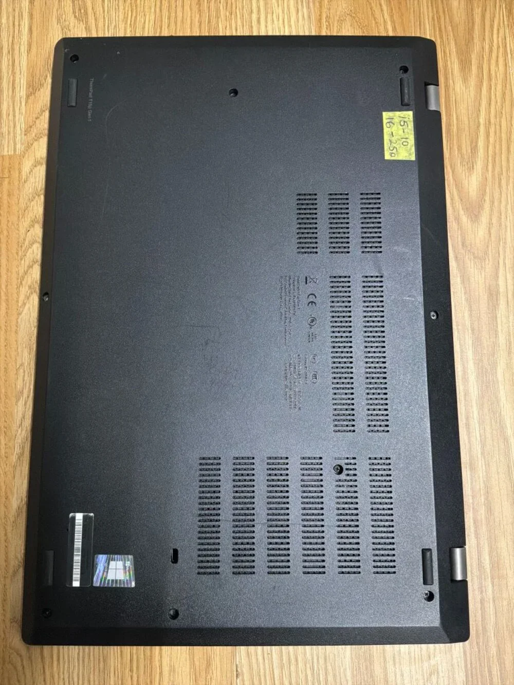 Lenovo ThinkPad T15p Gen 1 15.6